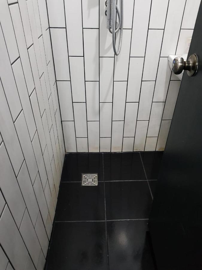 Homestay In Walsall Buitenkant foto